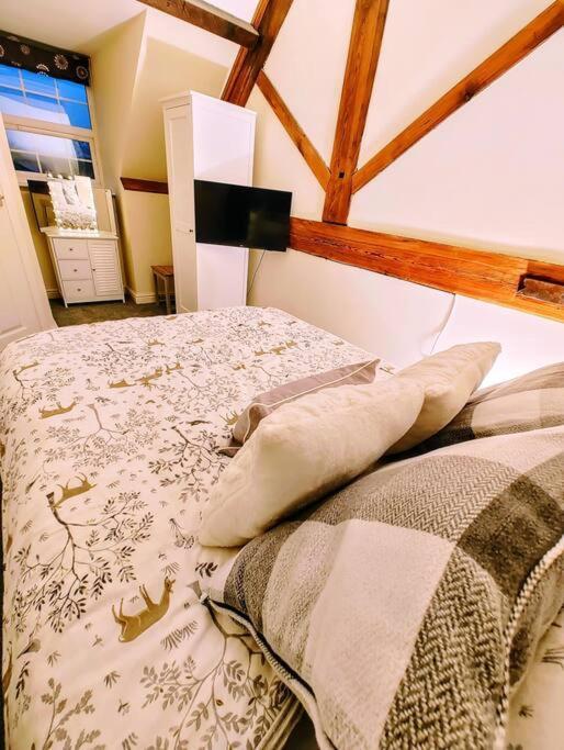 Cosy Central Modern Apartment Nantwich Bagian luar foto